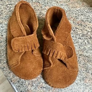 Toddler Minnetonka moccasins